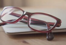 Signs that your eyesight is getting weak